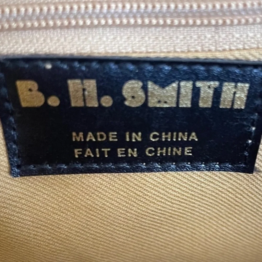 1990s BH Smith Gold Quilted Faux Leather Shoulder Bag Vintage Shopper Tote Purse